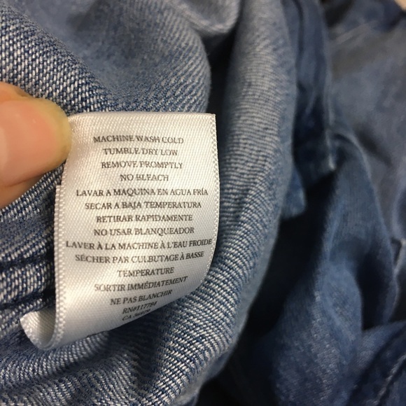 Rails Smith Embroidered Sleeve Button Chambray Shirt Size Small New - Picture 10 of 15